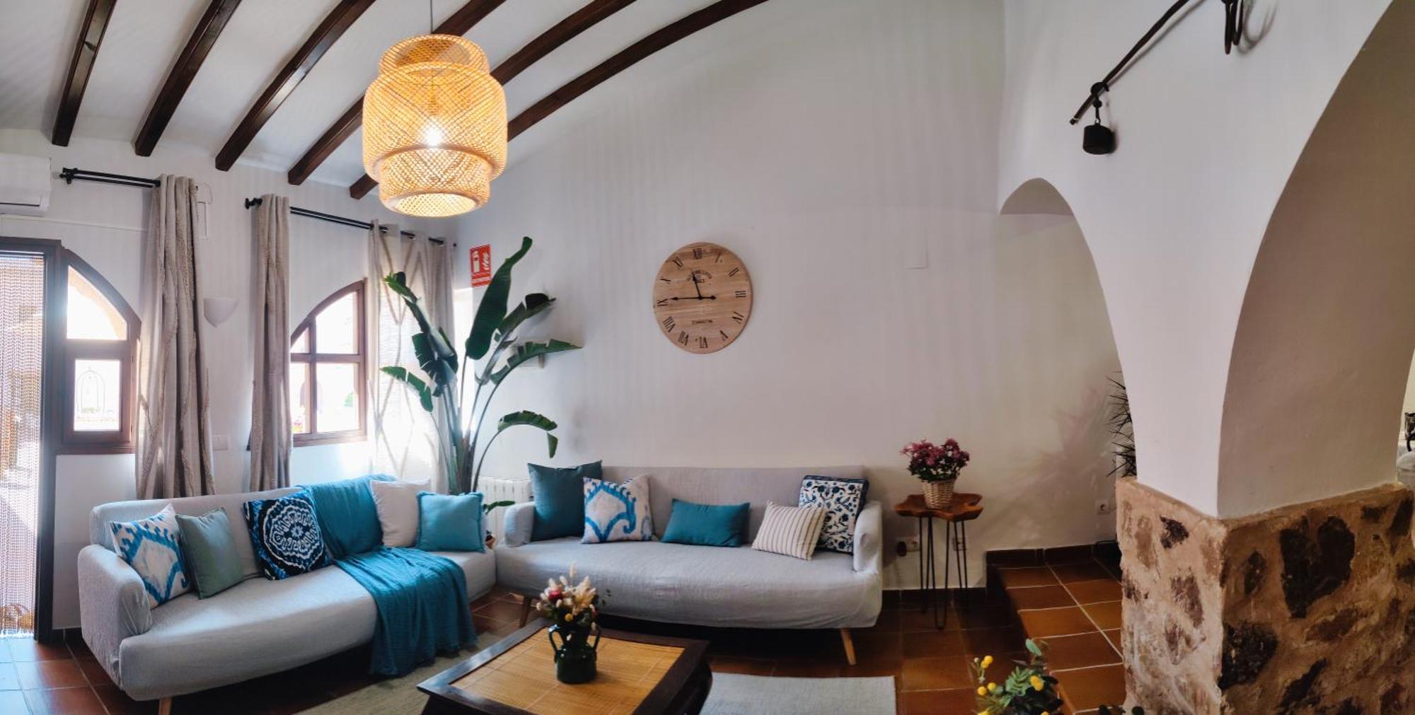 Masía De San Juan, Renovada Y Con Terraza Privada En Castillo Con Piscina Casa rural
