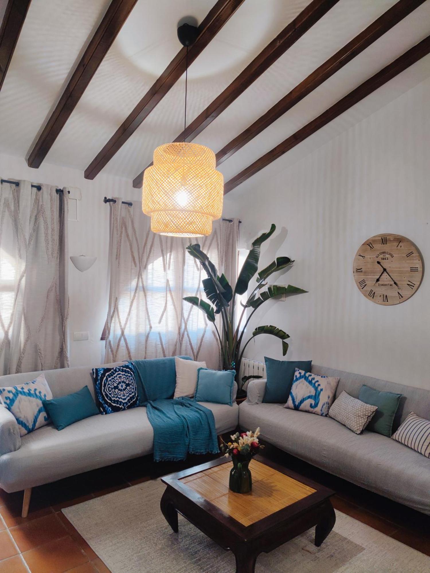 Casa rural Masía De San Juan, Renovada Y Con Terraza Privada En Castillo Con Piscina