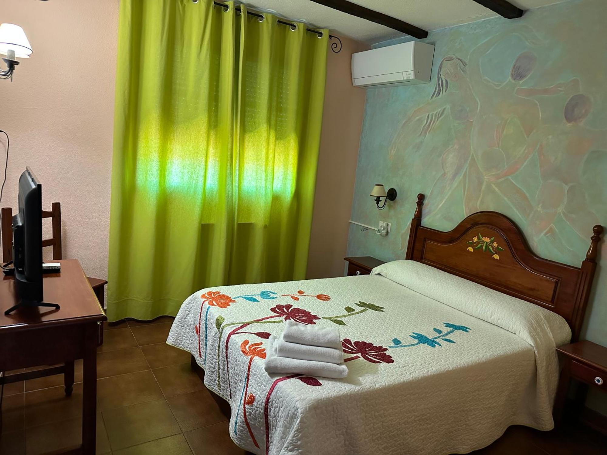 Rural La Casona Hotel 2*