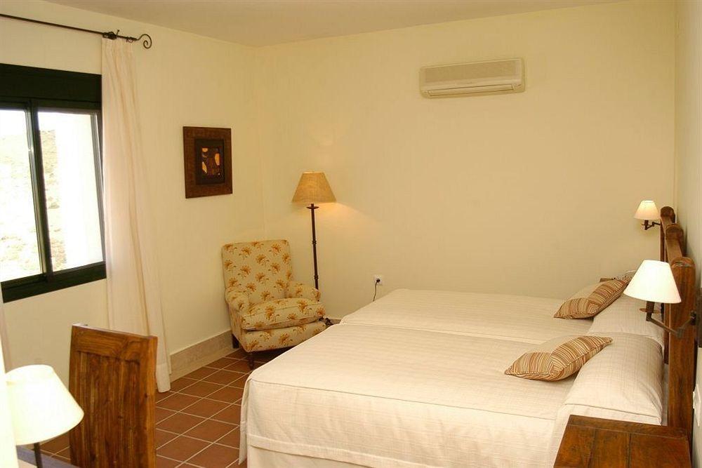 Sindhura Hotel 3*