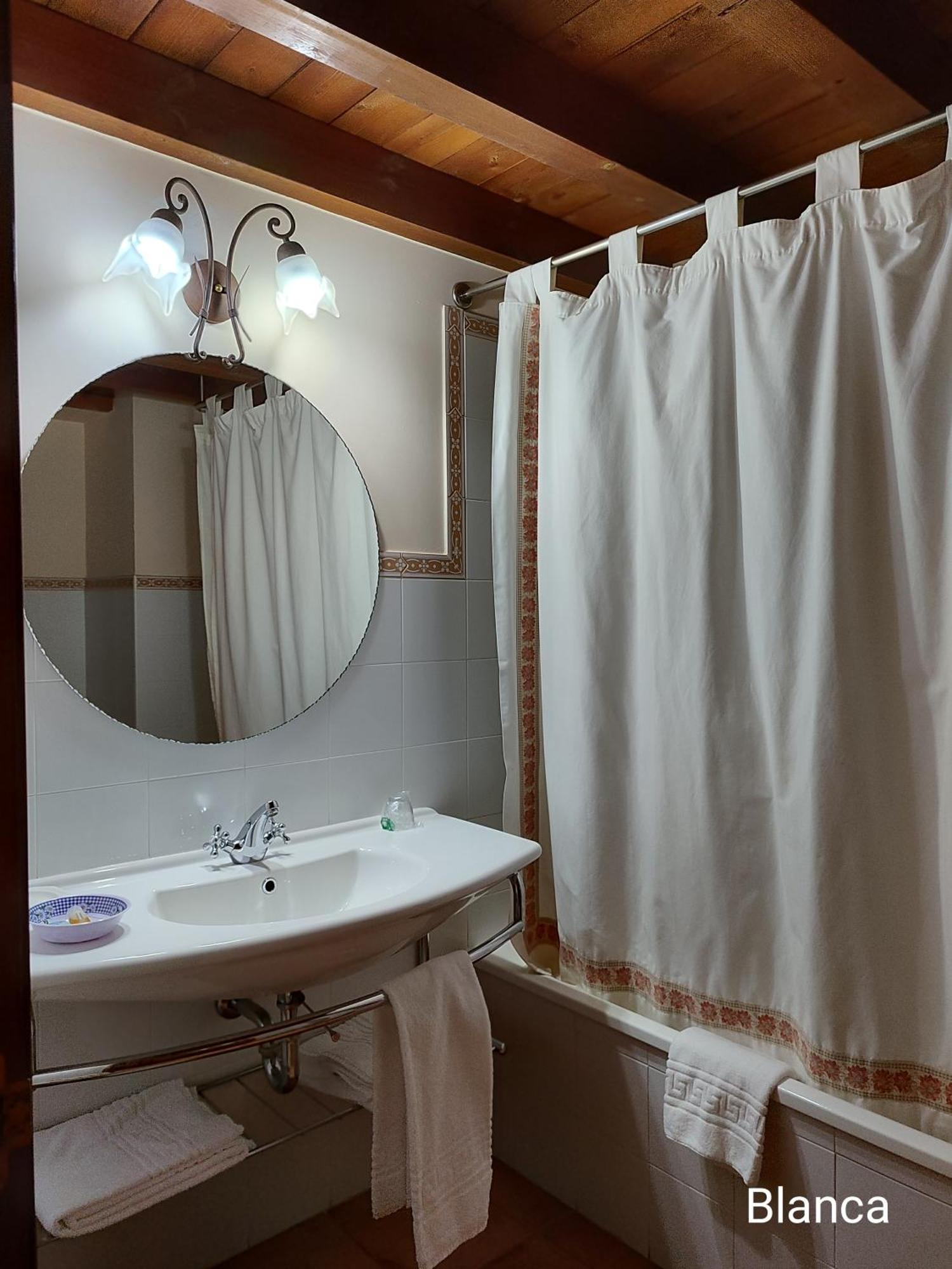 Hotel La De Numancia