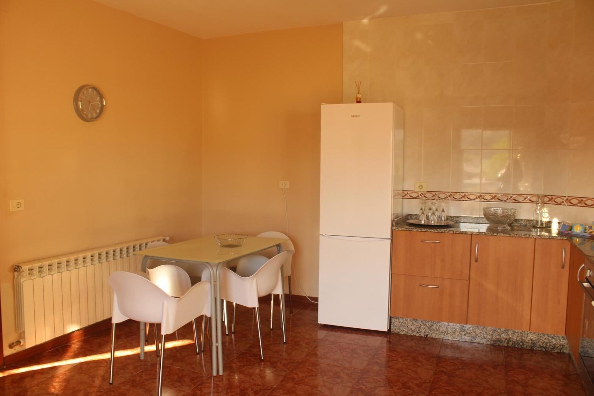 Casa Turistica En Cesantes