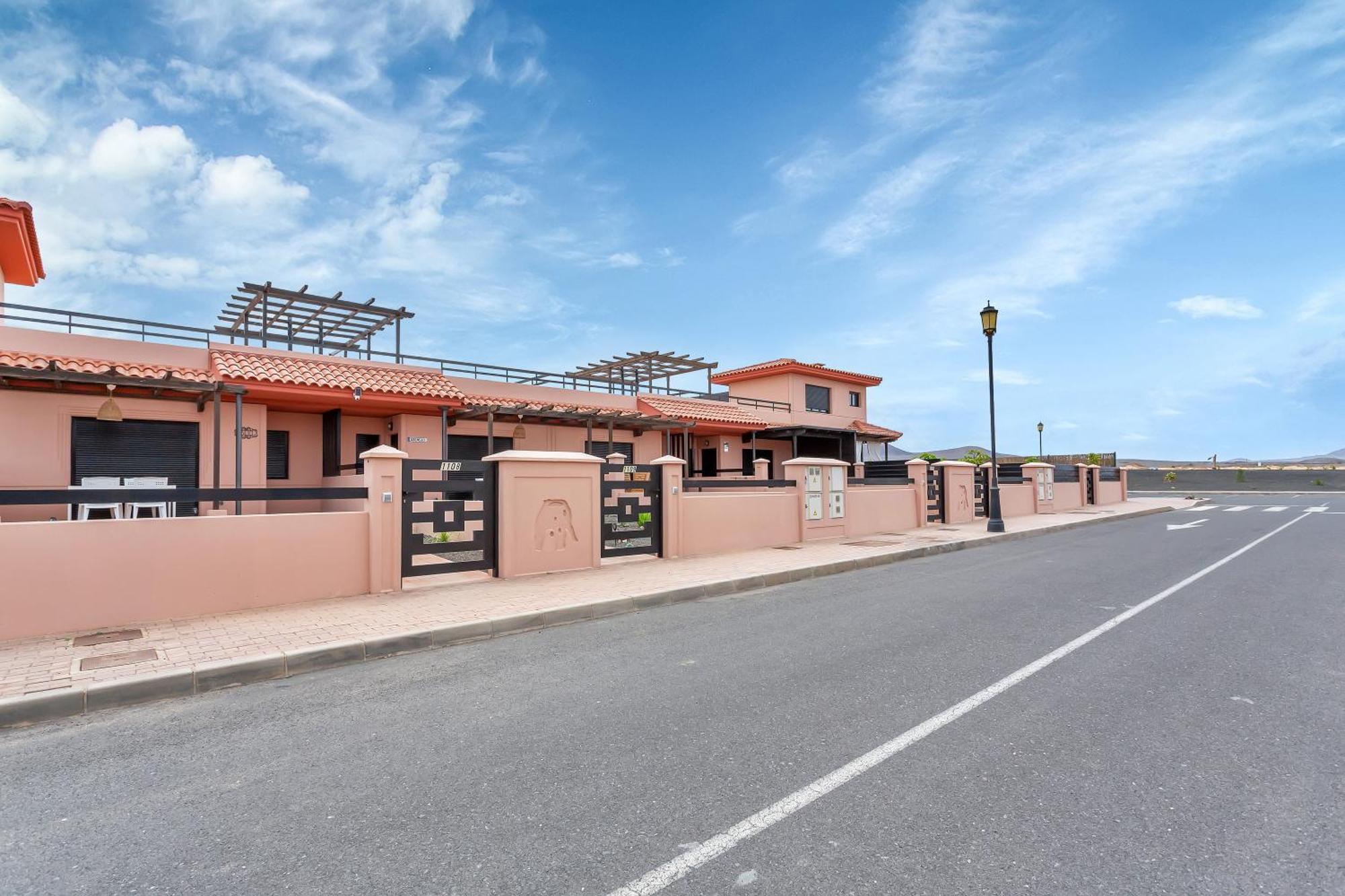 Asensio Villa Lajares