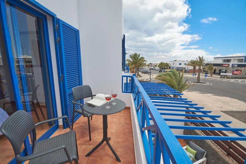 Сasa de vacaciones Maria Del Mar 2 Minutes To Supermarkets, 10 Minutes To Marina Rubicon, Pool, High Speed Wifi *