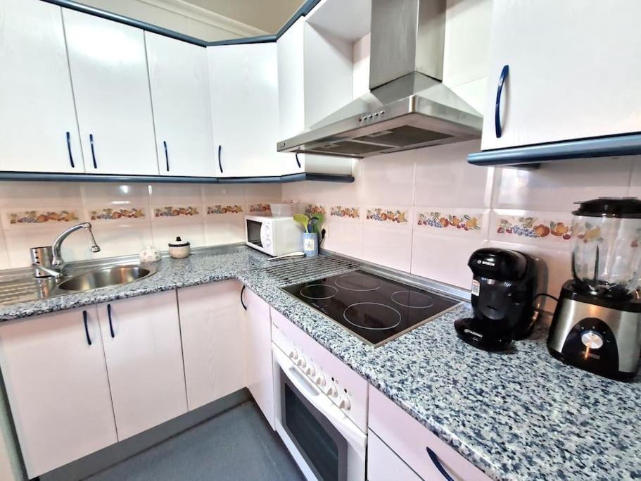 Apartamento Playa Con Terraza & Vistas Al Mar *