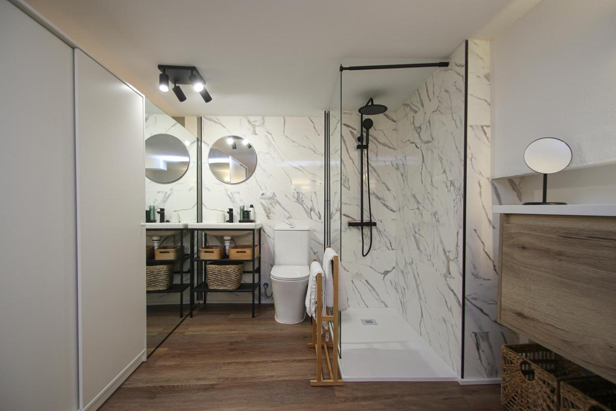 Apartment New! Luxurious & Chic Duplex Next To The Cathedral