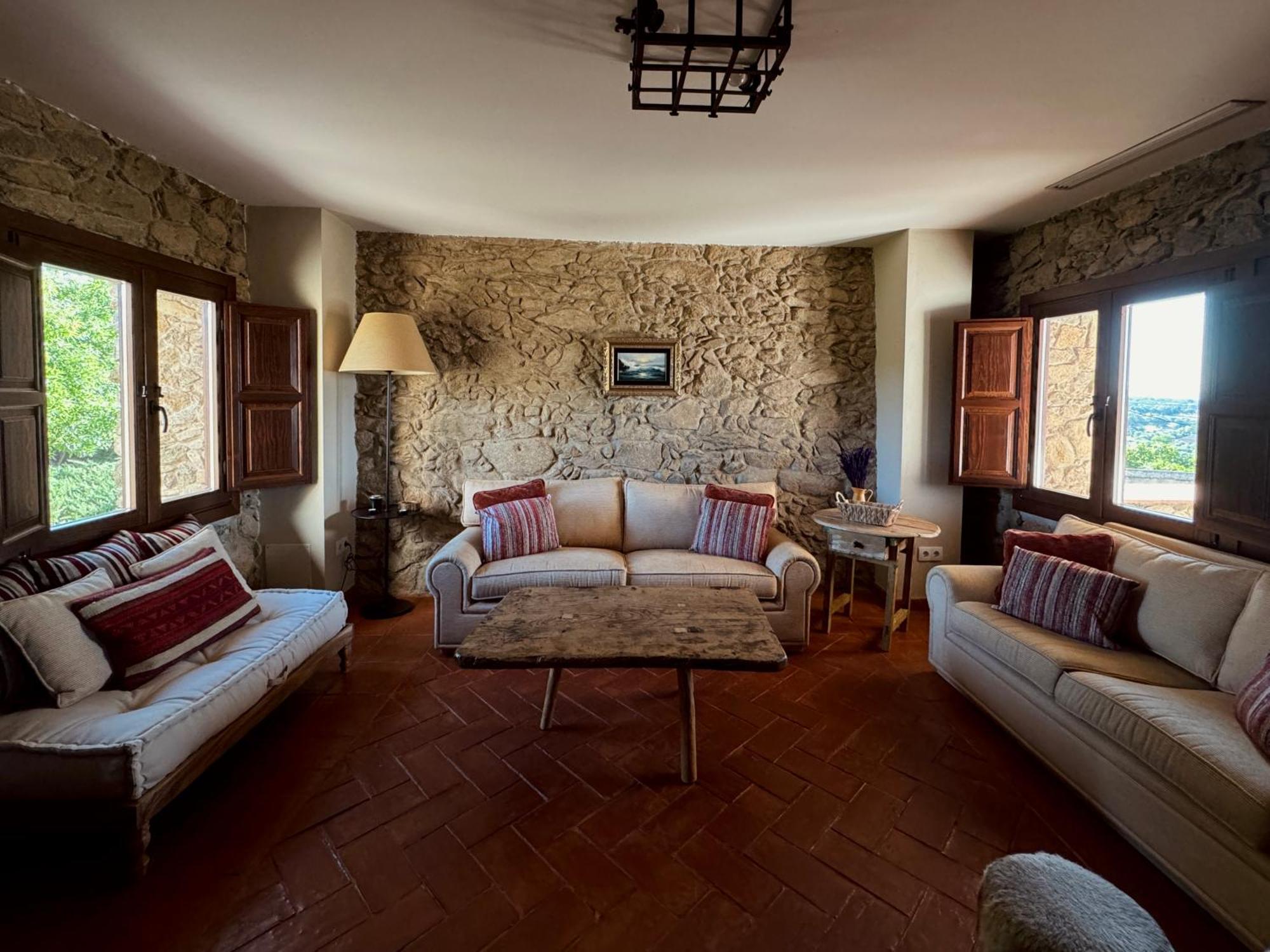 Pazuelas Villa Parrillas