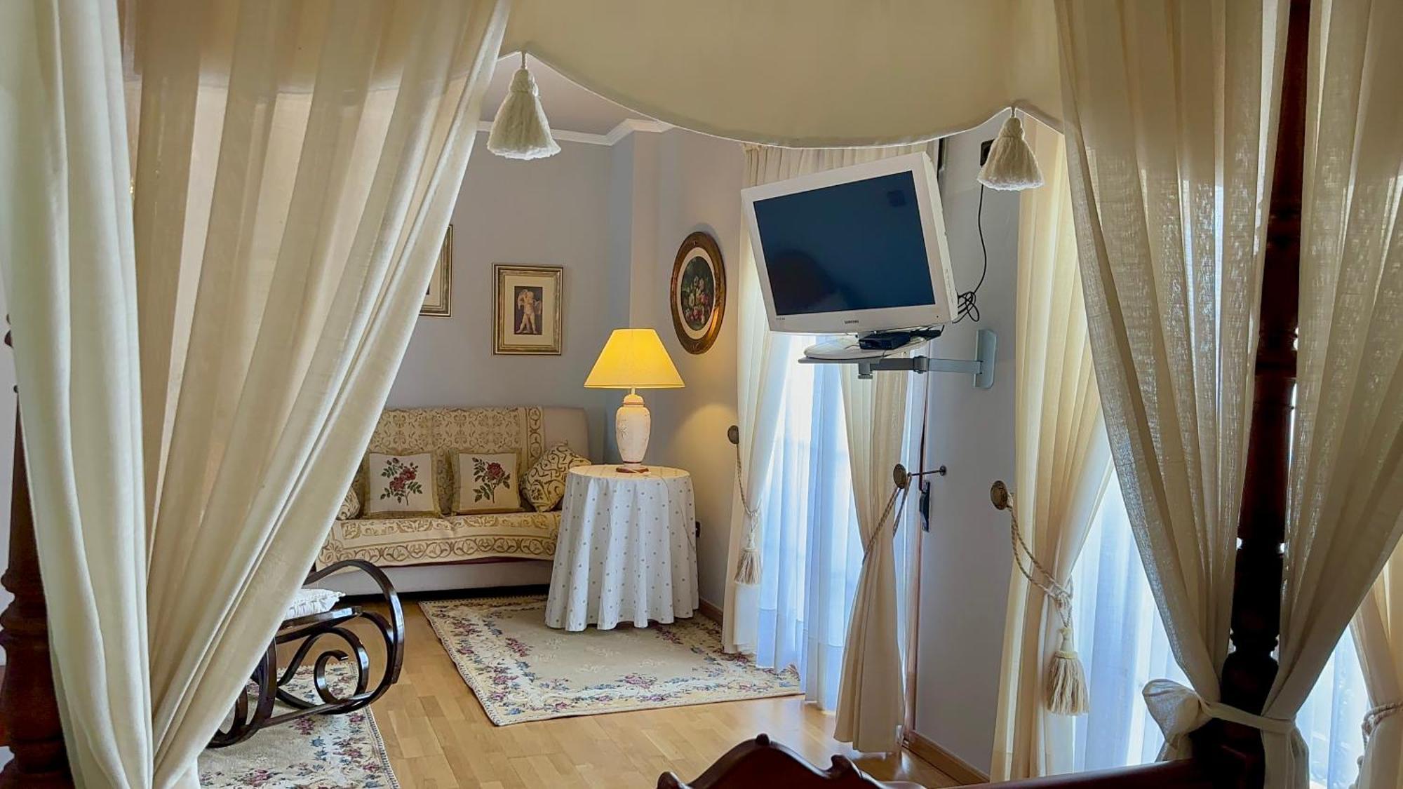El Curro Hotel Burunchel