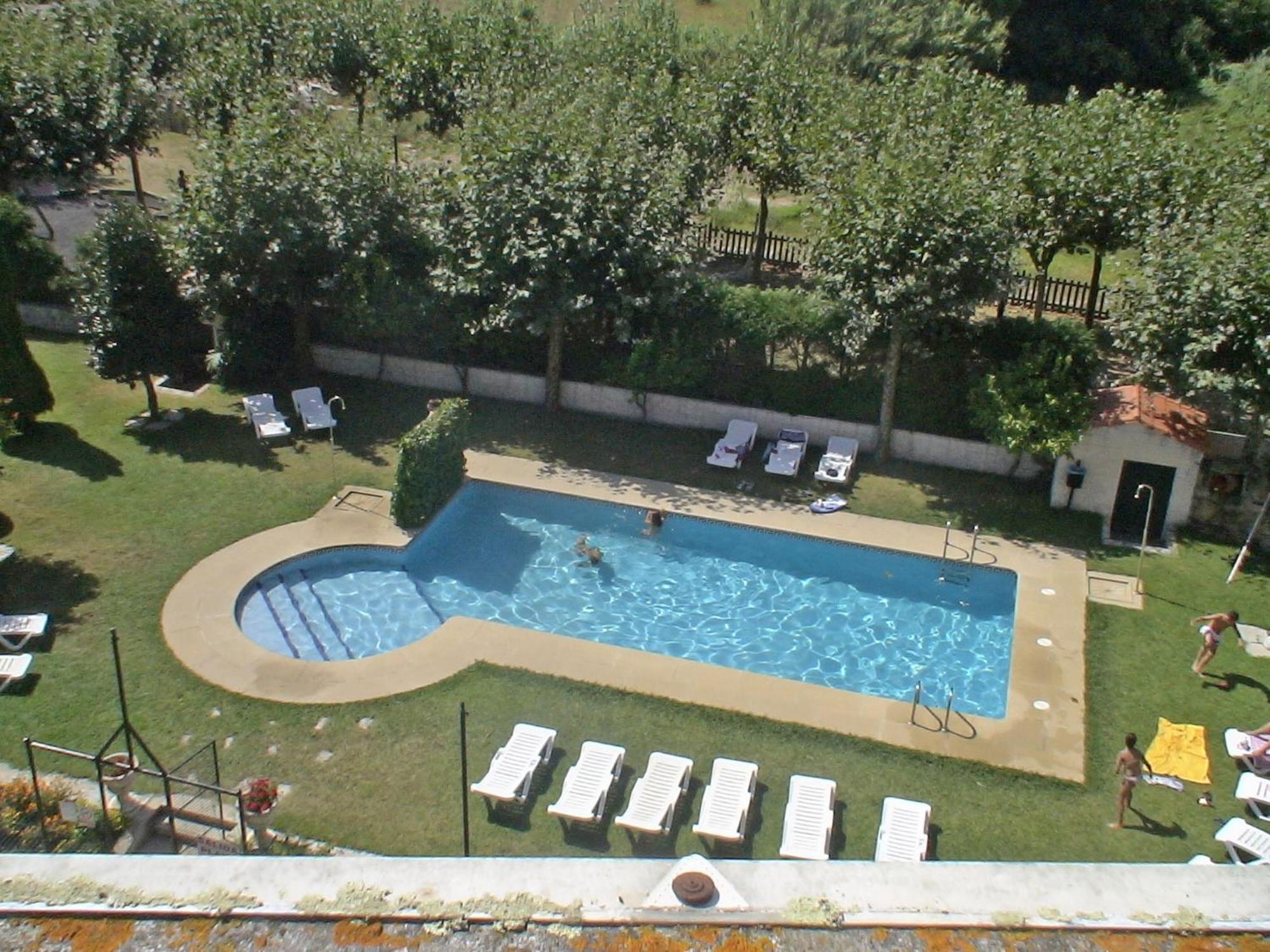 Revo Salinas 3000 Apartment