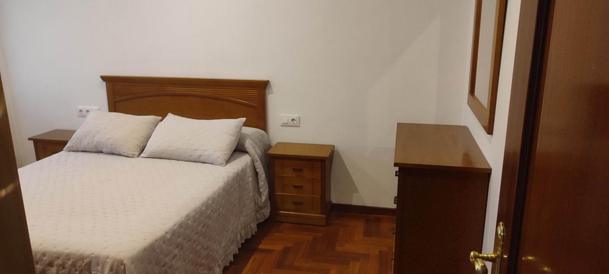 Piso Muy Grande Apartment *