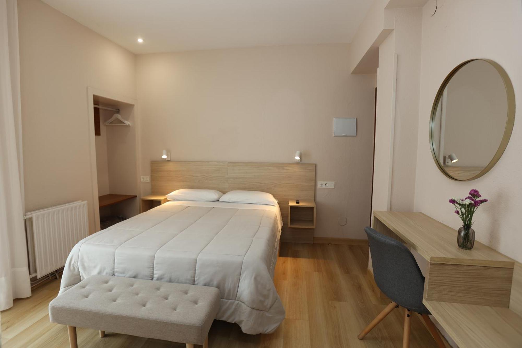 Ros Mary Hotel