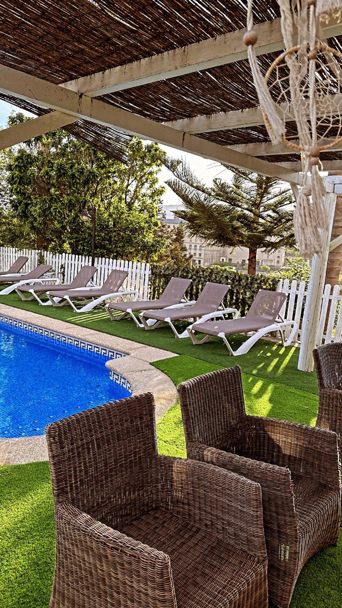 Lar De Susa Apartahotel Pontevedra