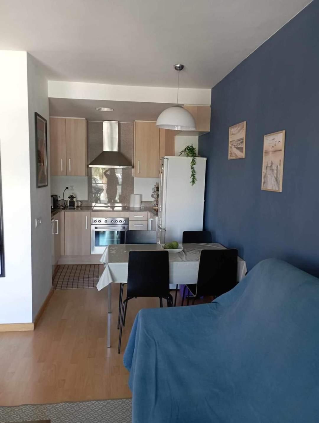 Proche Commerces Avec Grande Terrasse Et Piscine Apartment *