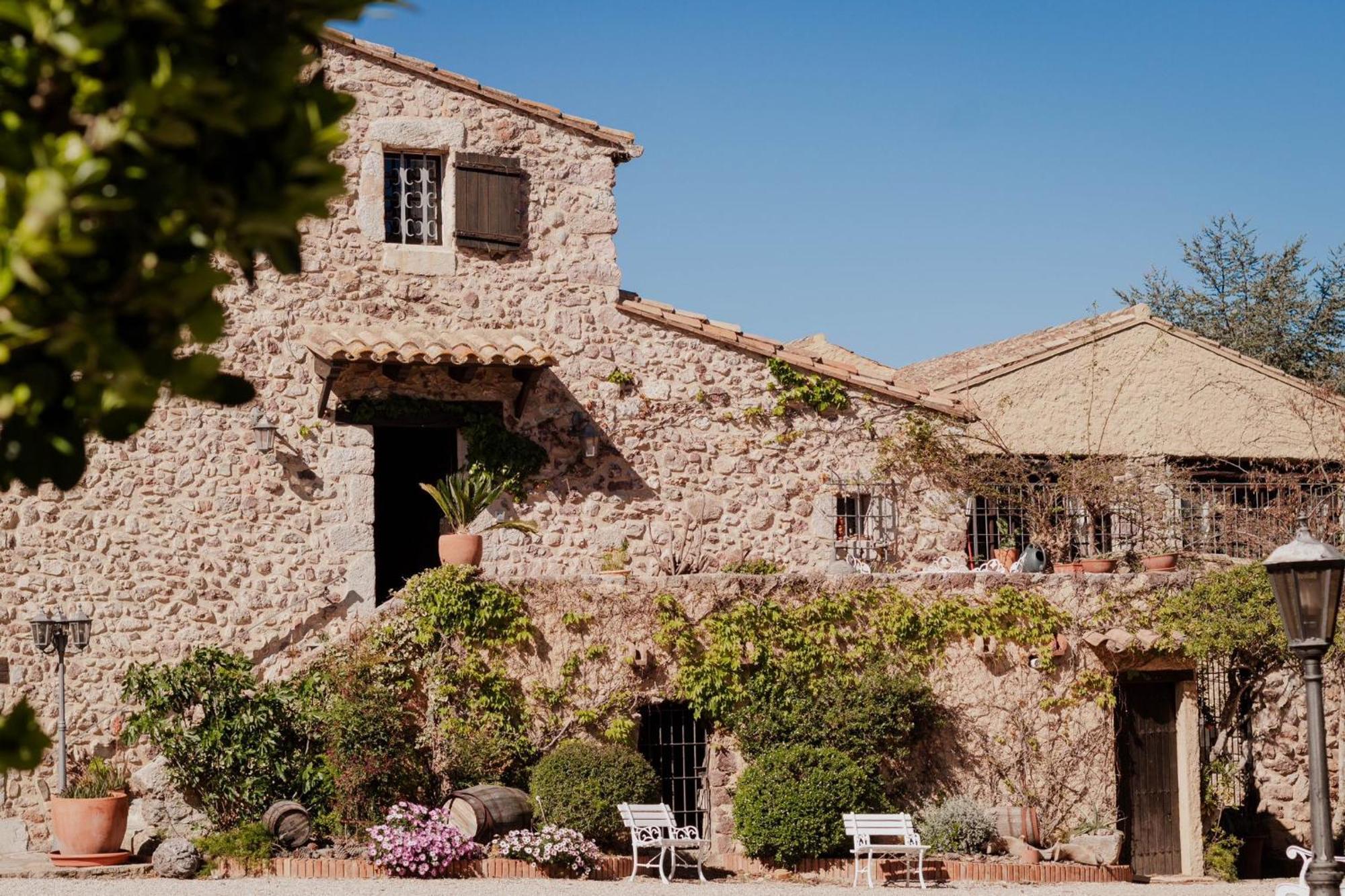 Masia Mimosa Jardin Darnius