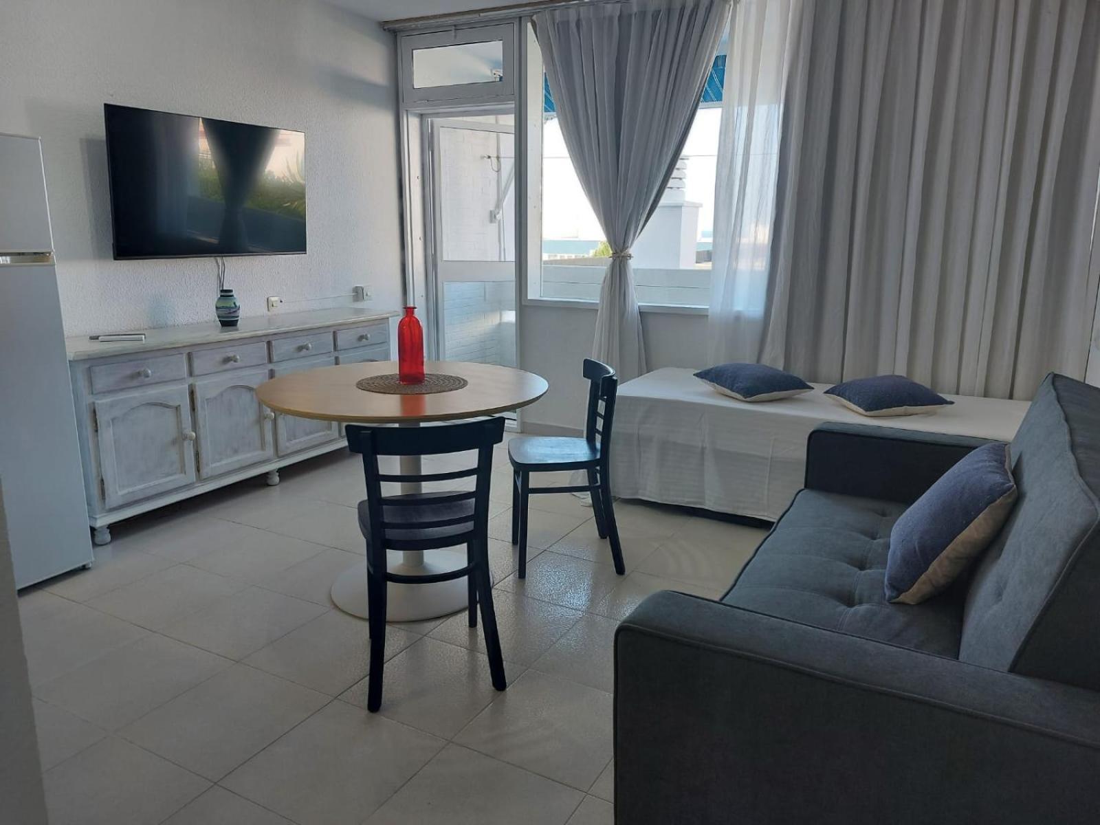 Estudios 331 Y 332 Flamesol Apartment