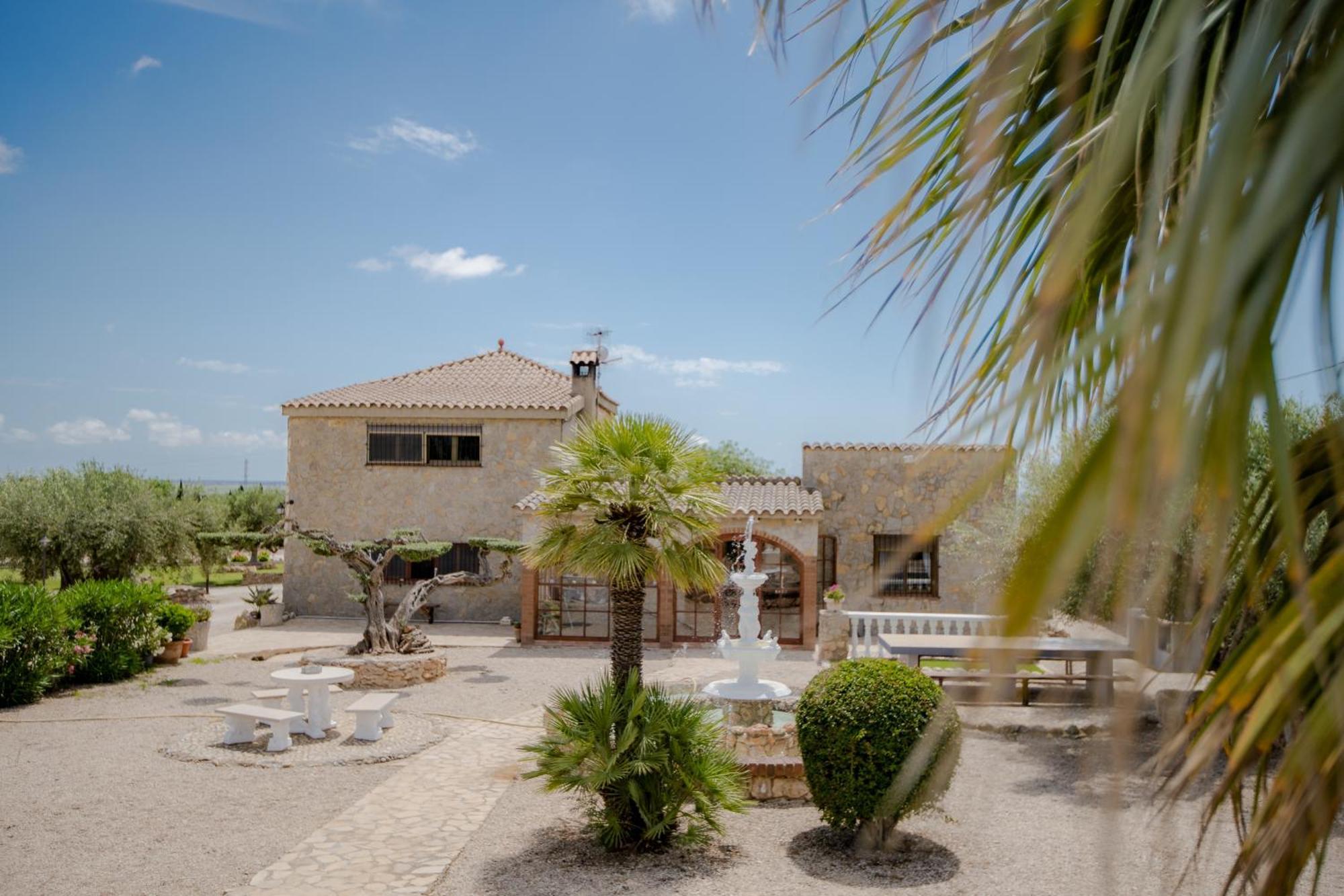 Rural Avril Villa Camarles