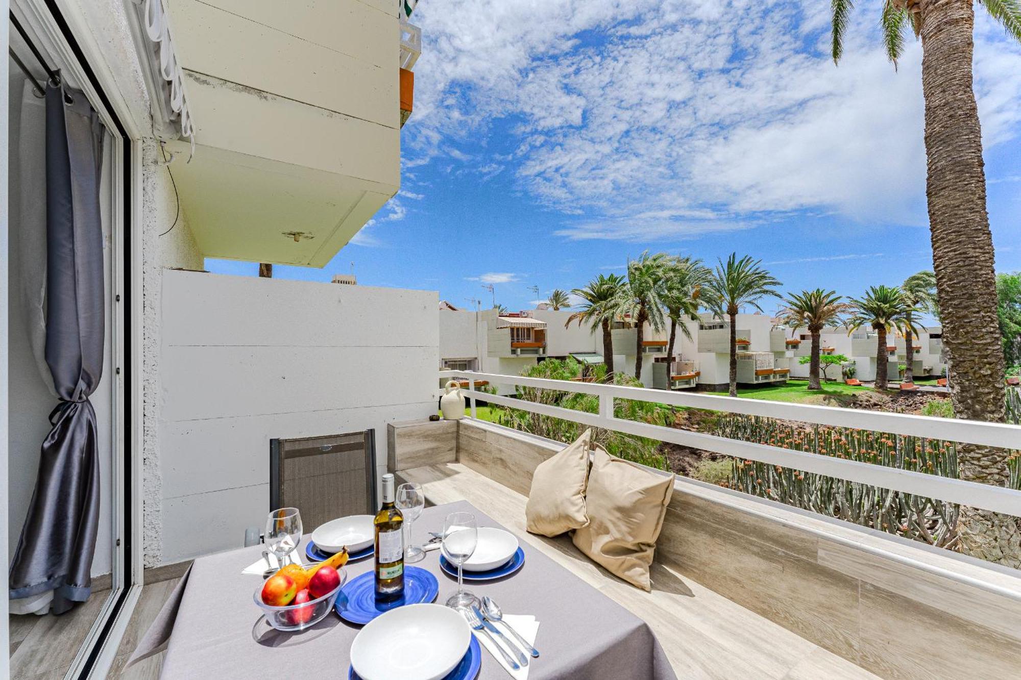 Primavera Tranquil Retreat 2-bedroom With Balcony, Garden View & Fiber Wifi