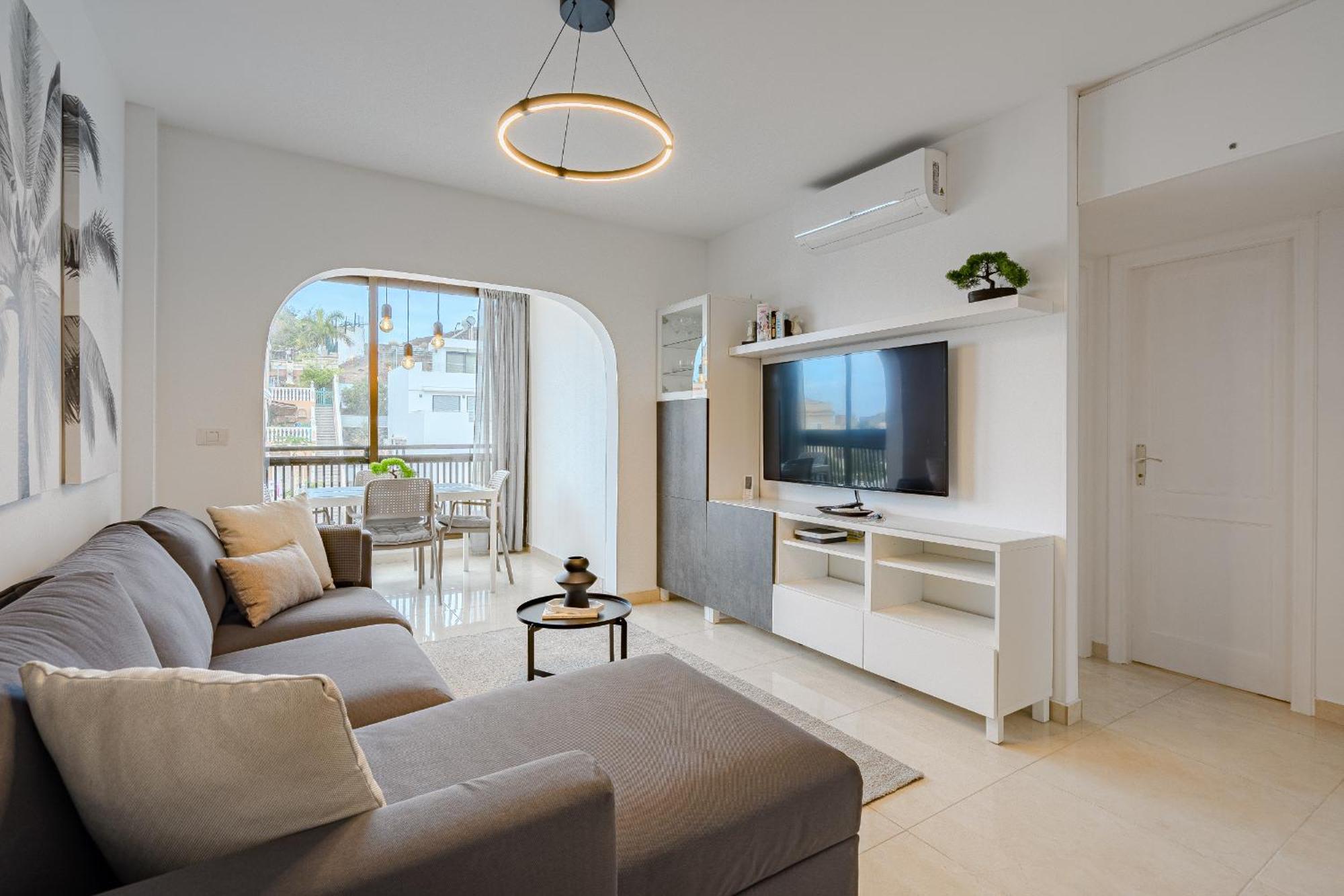 Apartment Verodal 2 Bedroom In Cristianos *