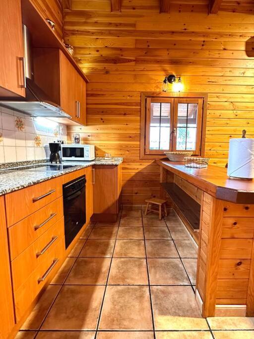 Сasa de vacaciones Casa De Madera Con Piscina En Cambrils