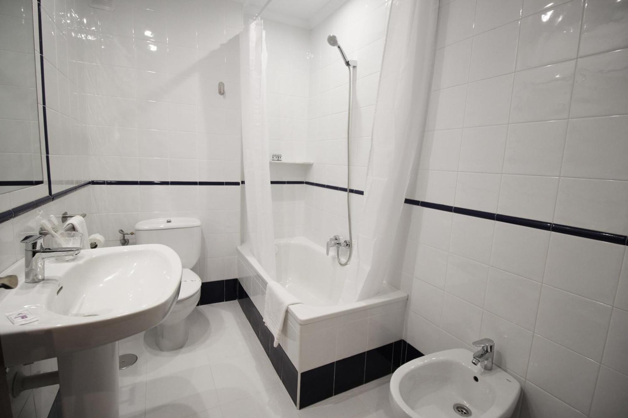 Guest house De Adarzo Auto Check
