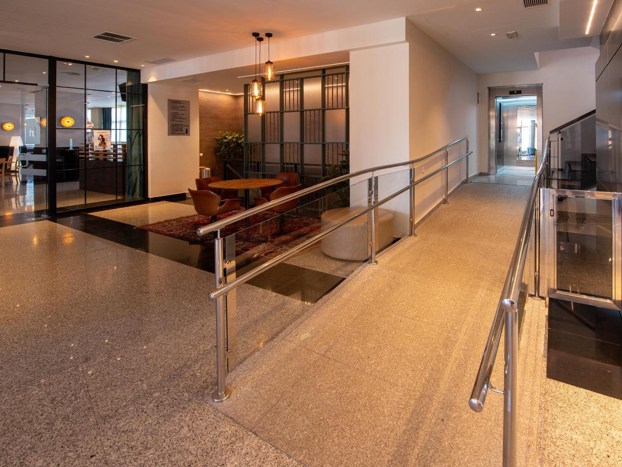 Turisticos Aparthotel 3*