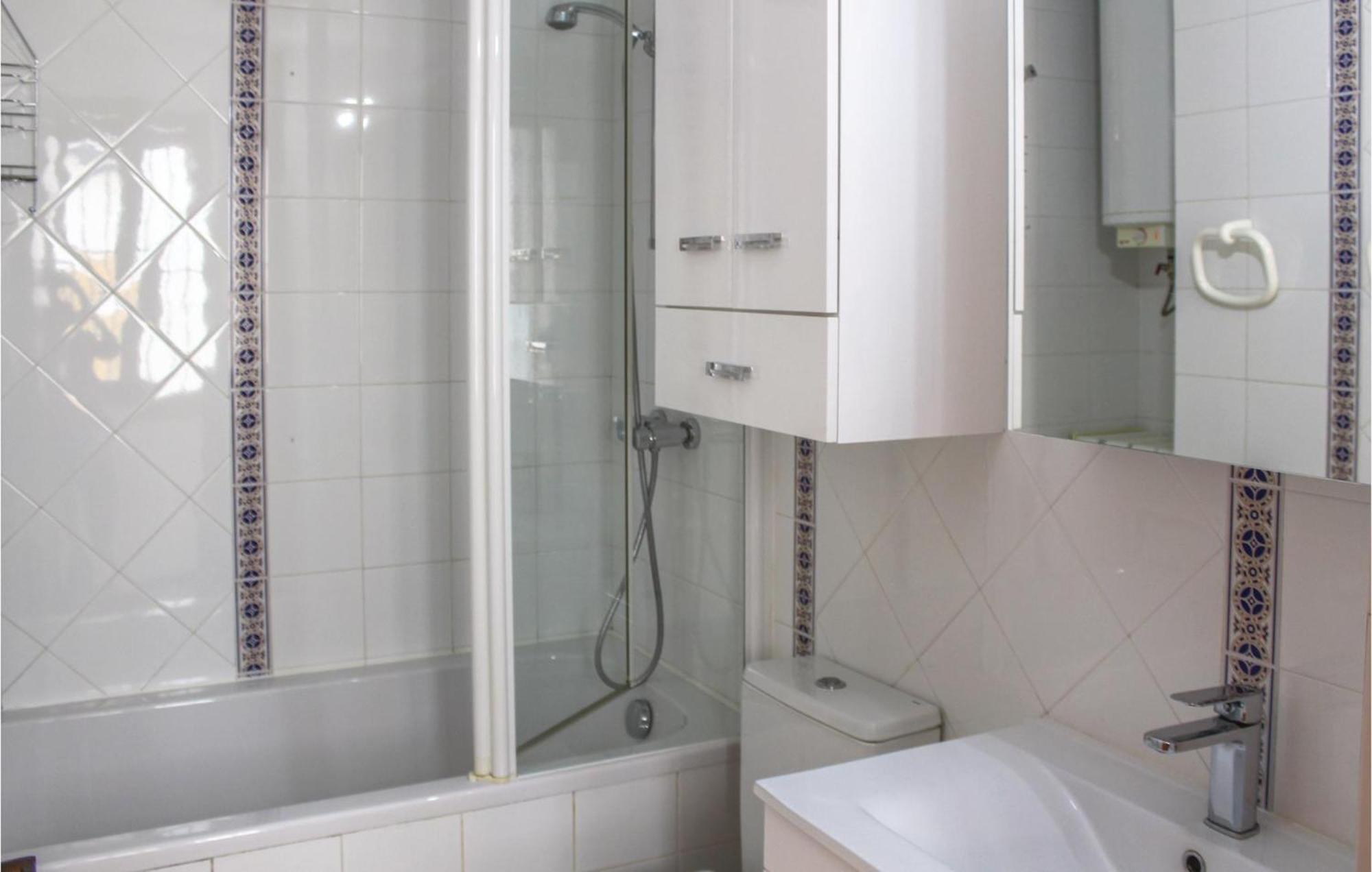 Stunning In Torrevieja-la Mata Apartamento La Mata (Torrevieja)