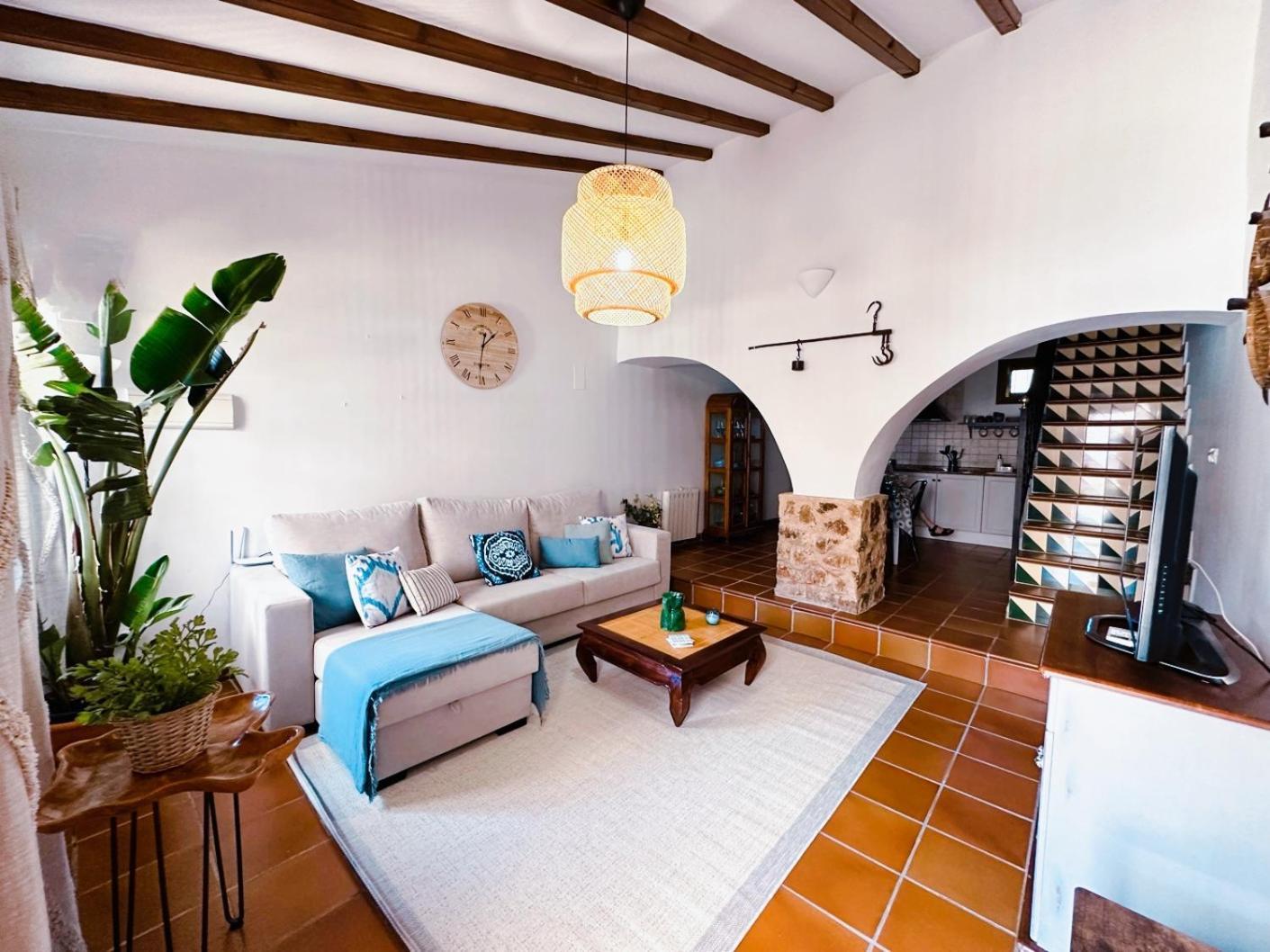 Masía De San Juan, Renovada Y Con Terraza Privada En Castillo Con Piscina *