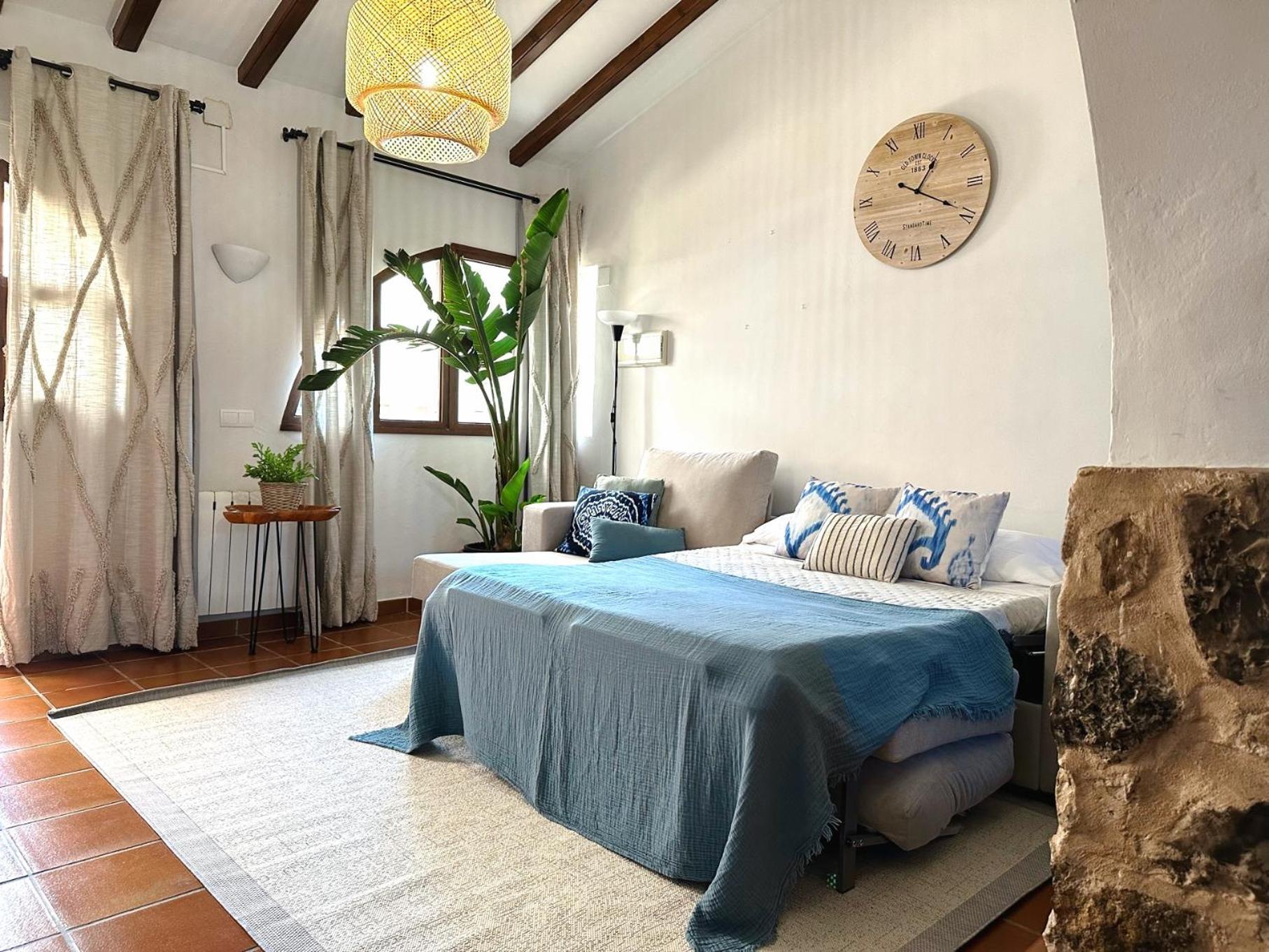 Masía De San Juan, Renovada Y Con Terraza Privada En Castillo Con Piscina Casa rural *