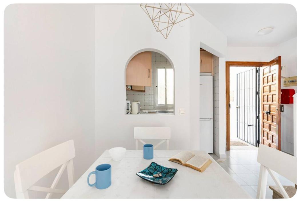 La Casa En La Carihuela Playa A 3 Minutos A Pie Сasa de vacaciones *