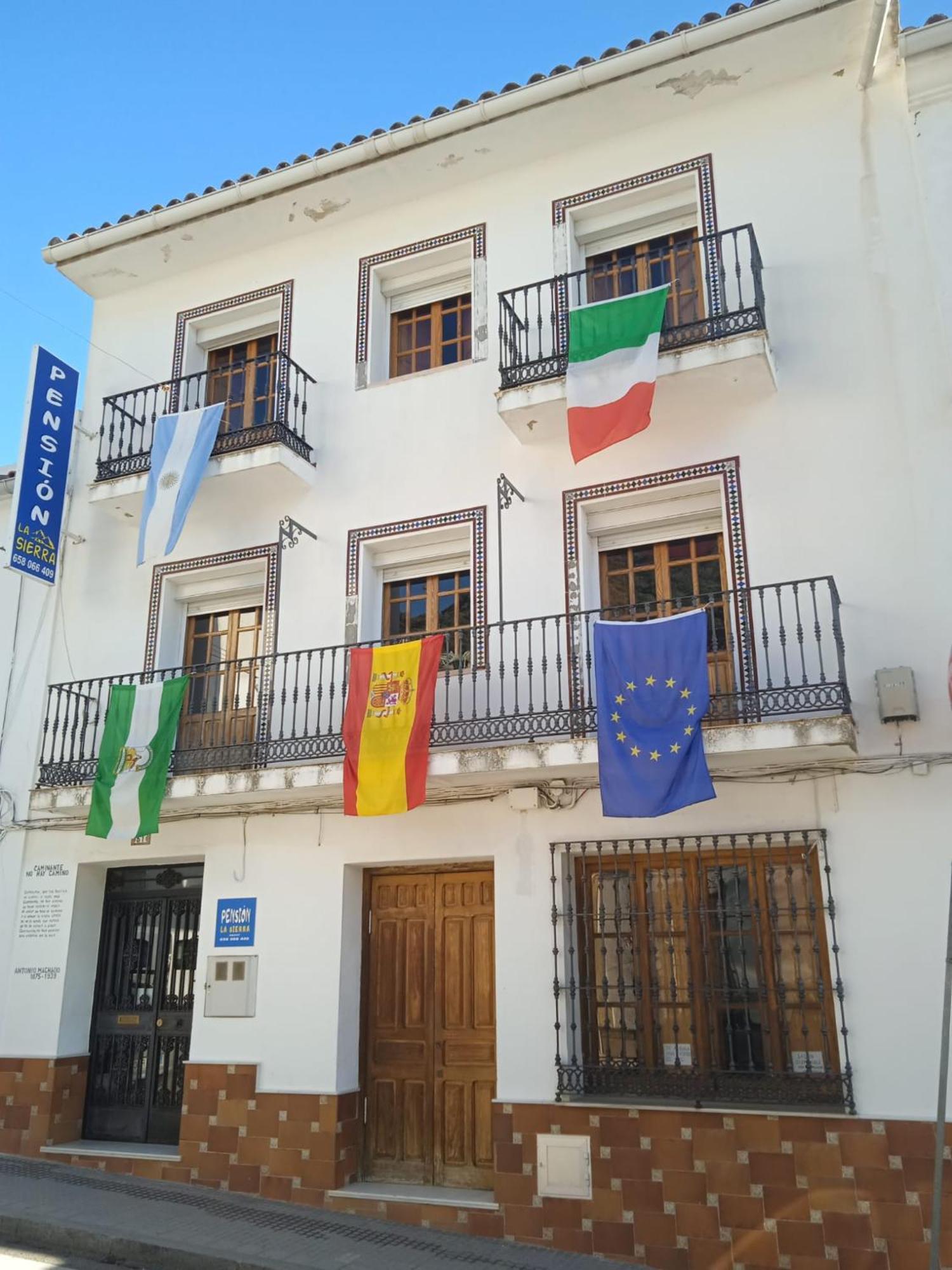La Sierra * Cortes de la Frontera
