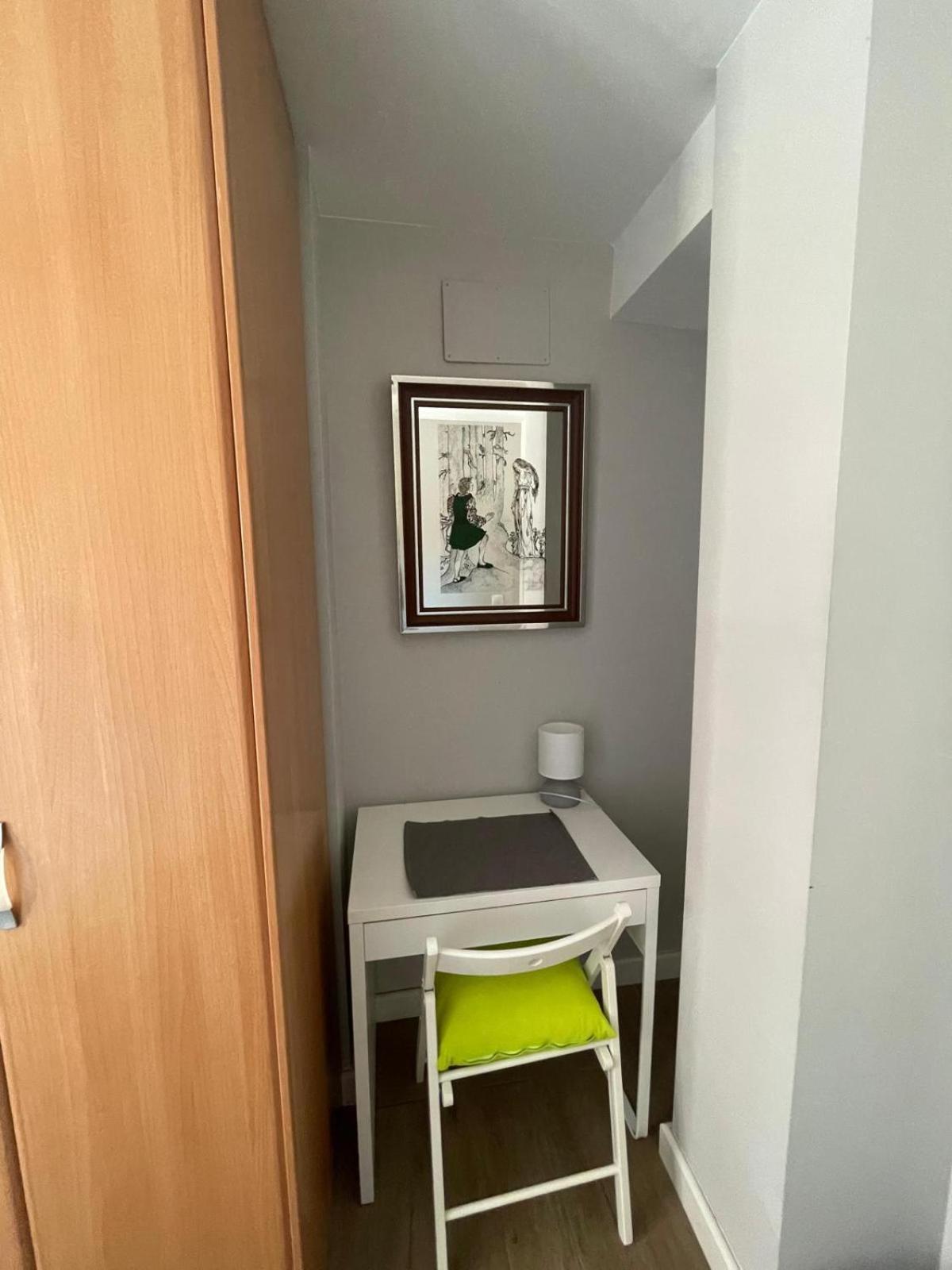 Habitación en casa particular Cozy In Stylish Flat Just Steps From The *