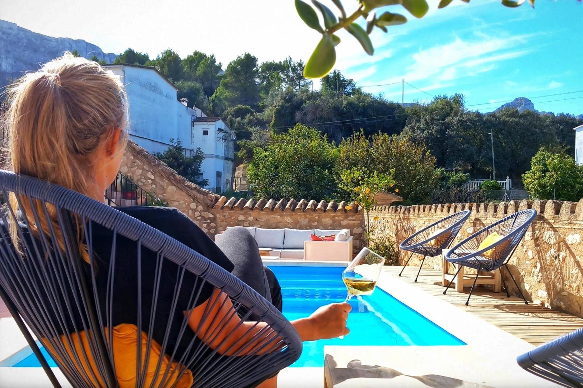 Casa La Vall Bed and breakfast Beniali