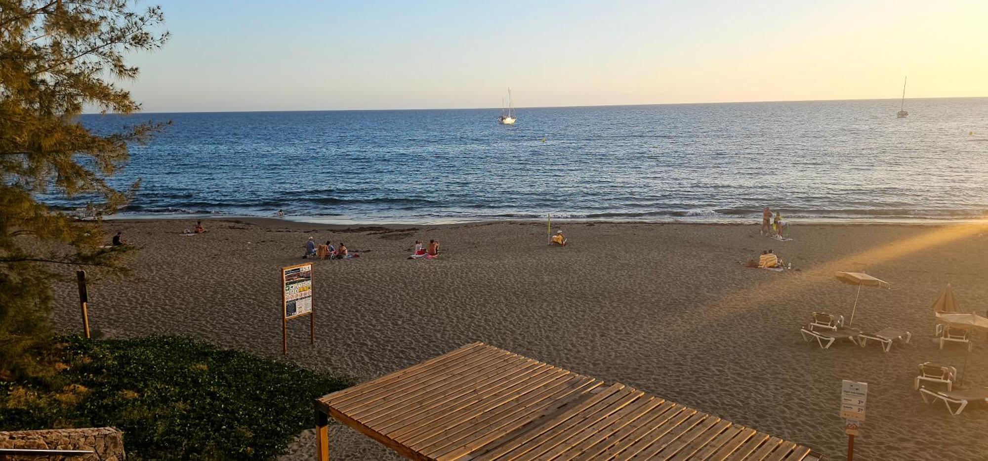 Beachfront Apartamento Patalavaca