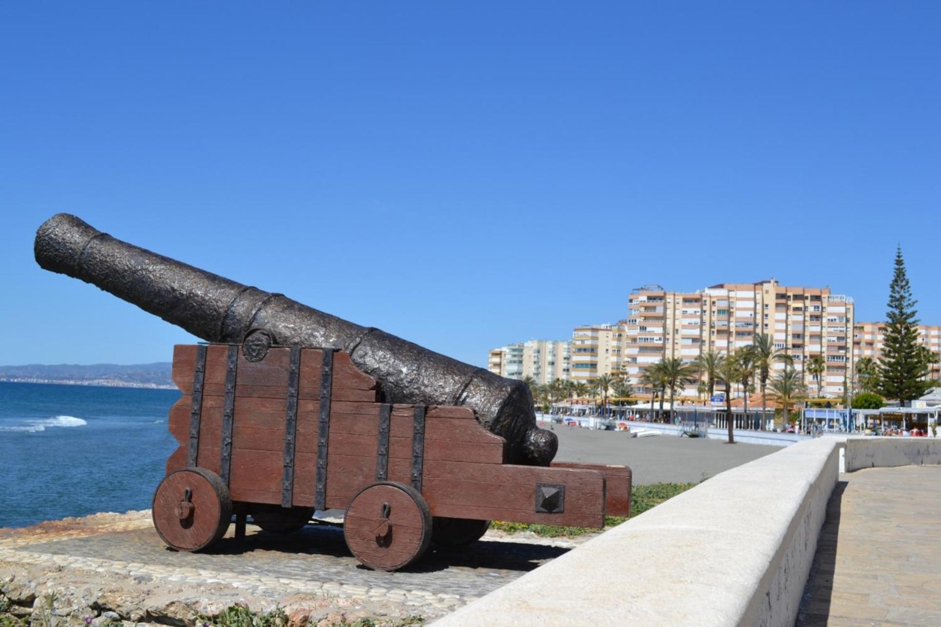 Front On Costa Apartment Torrox