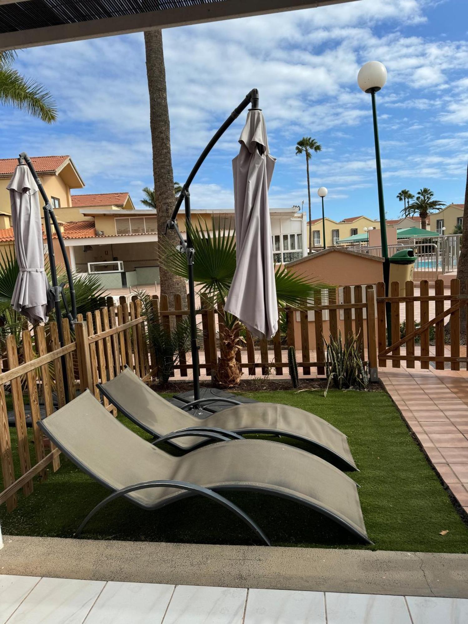 809 Oasis Club *