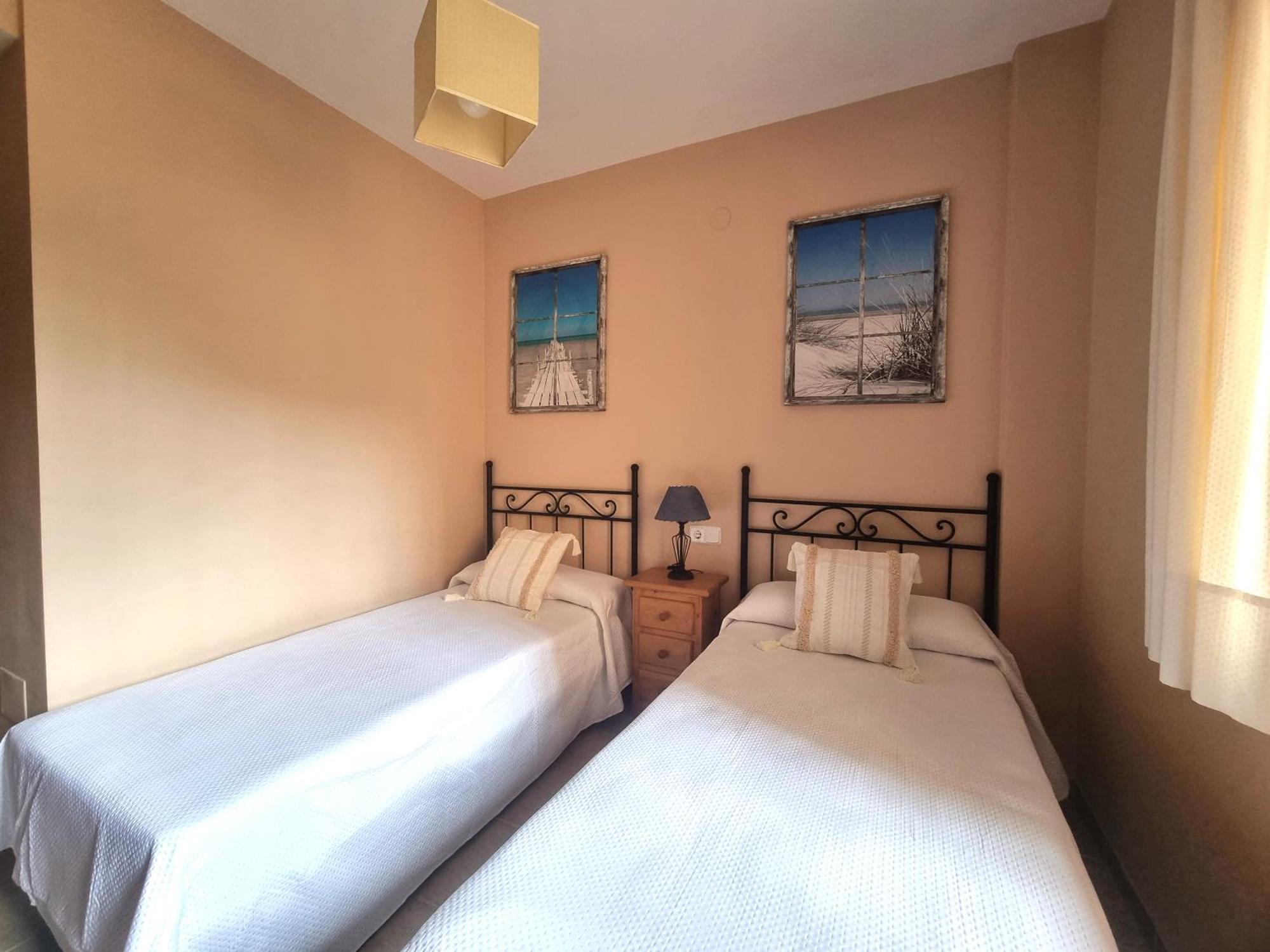 Apartamento Bajo Con Terraza Espectacular Al Lado De La Playa Y Con Acceso Directo A La Piscina!
