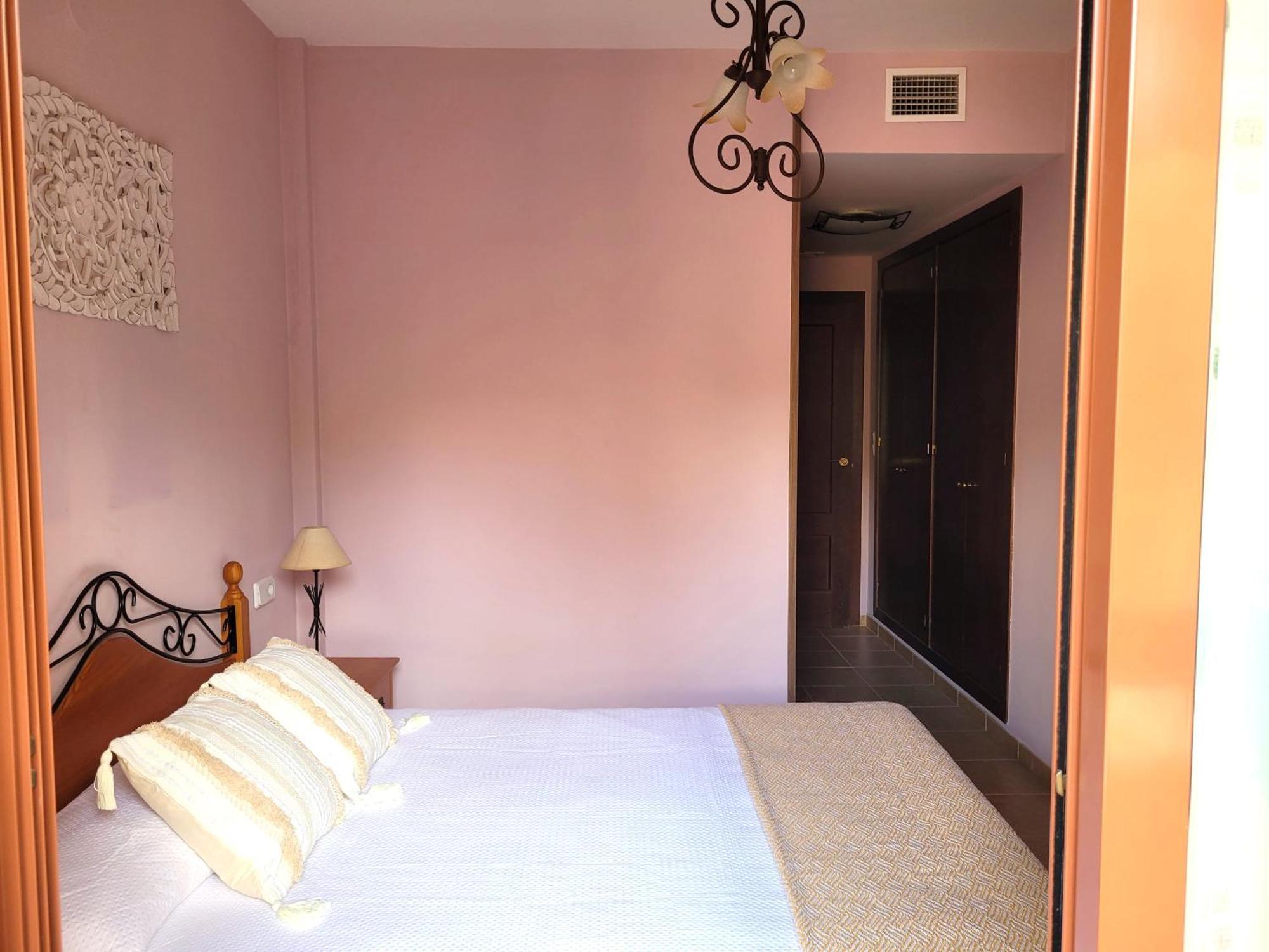 Apartamento Bajo Con Terraza Espectacular Al Lado De La Playa Y Con Acceso Directo A La Piscina!