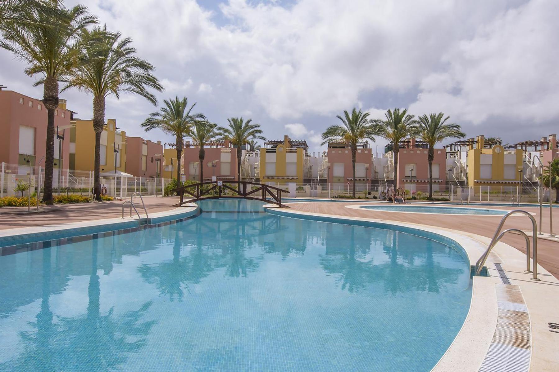 Playa Atico Terraza Piscina Wifi Parking Apartment *