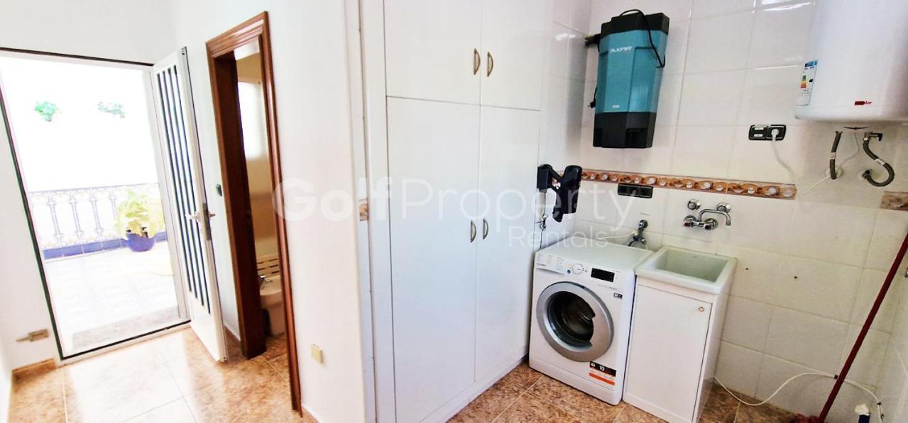 Beautiful And Peacefull 3 Bed With Private Pool, Ac, Wi-fi Villa Avileses