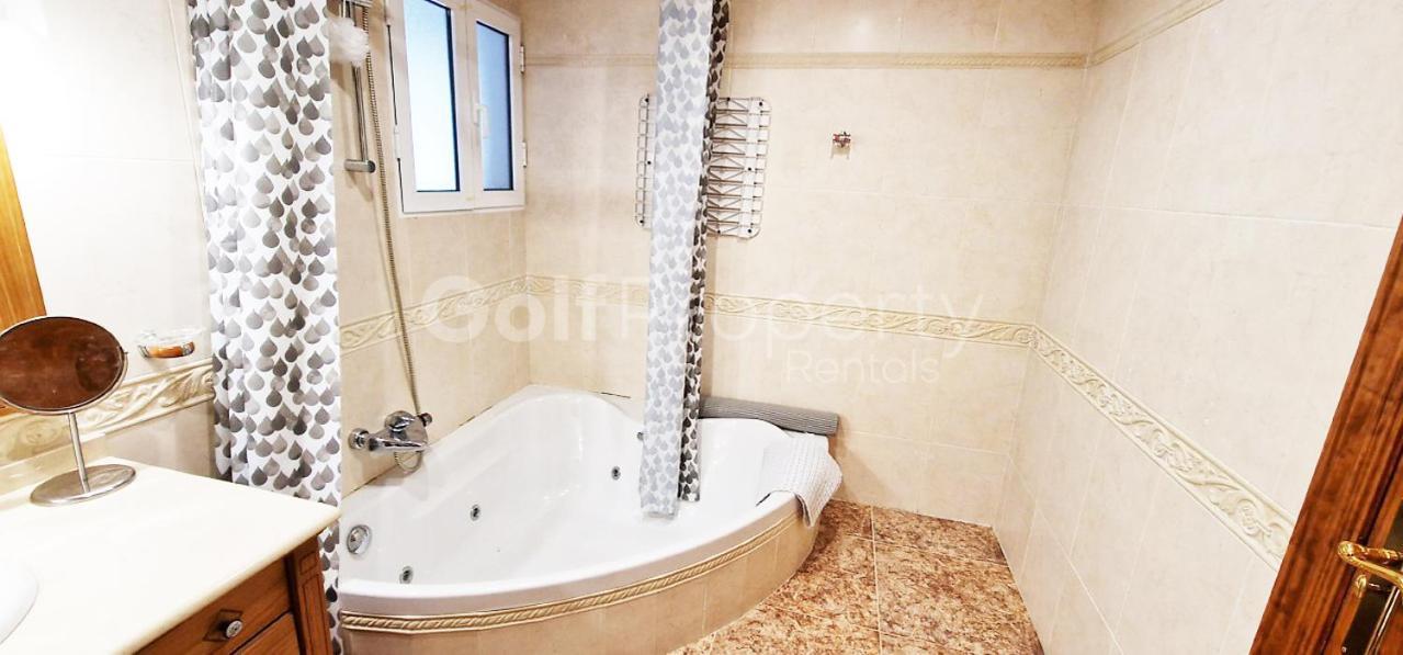 Villa Beautiful And Peacefull 3 Bed With Private Pool, Ac, Wi-fi *