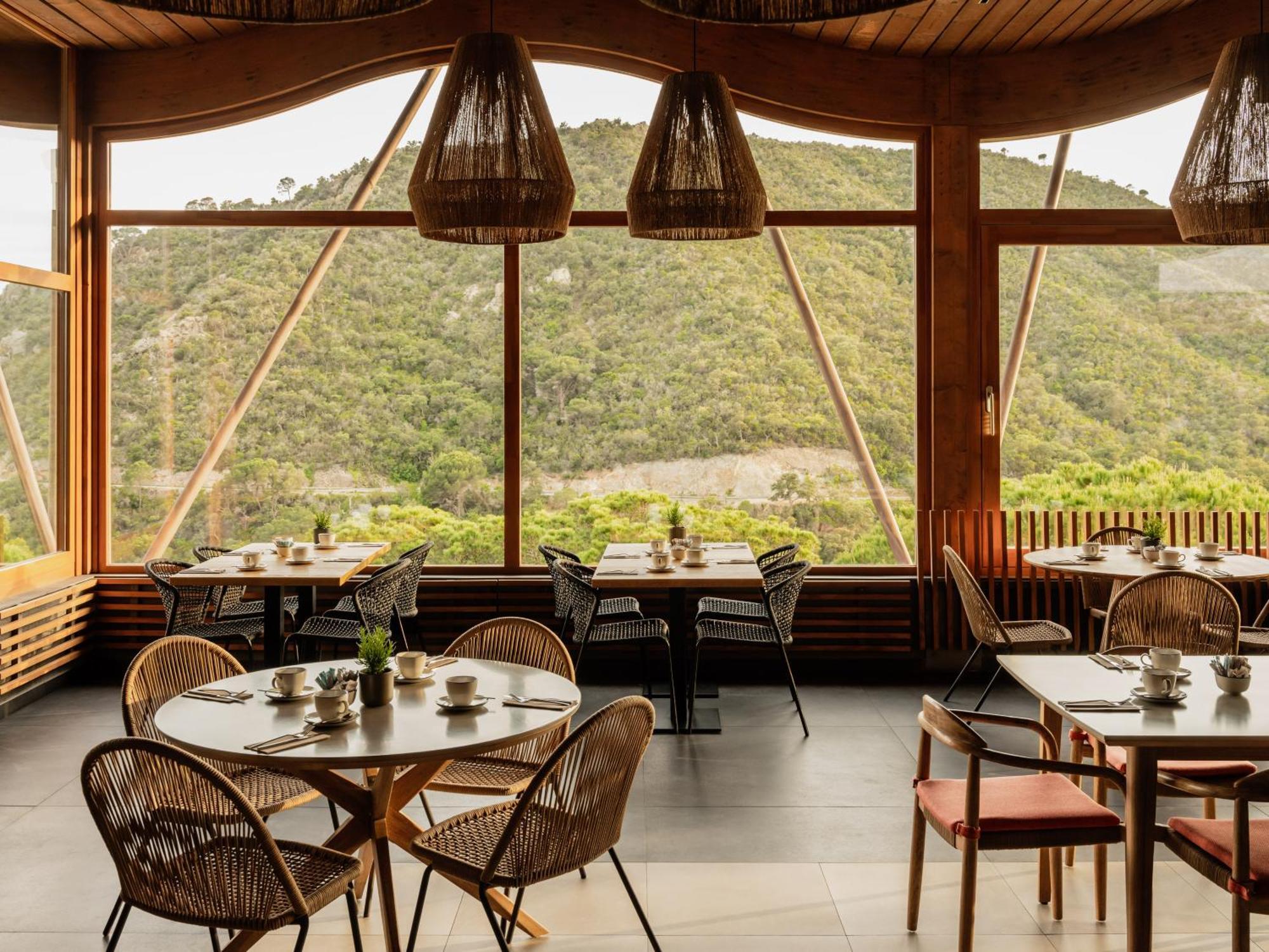 Zel Costa Brava Resort 3*