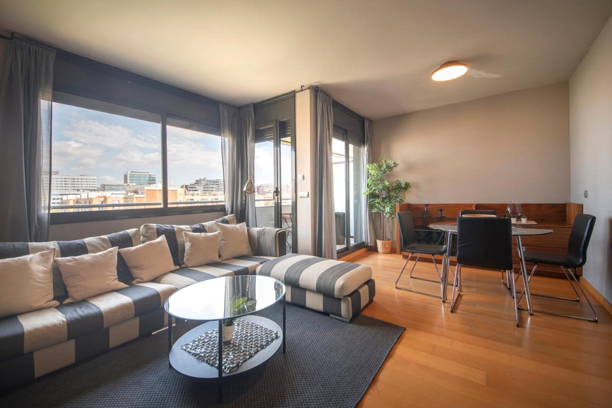 Stylish Apartment *