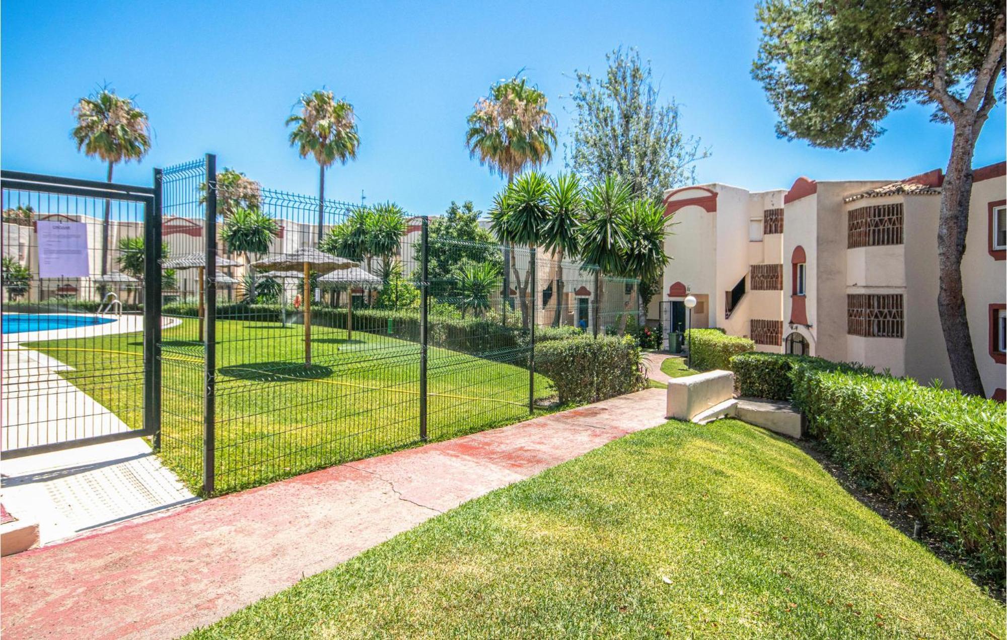 Awesome In Riviera Del Sol With Kitchen Apartamento La Cala De Mijas