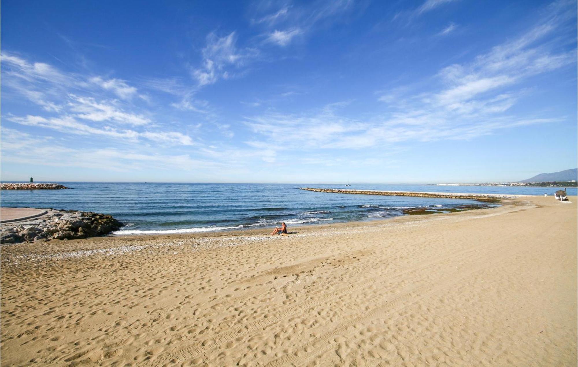 Gorgeous In With House Sea View Сasa de vacaciones Marbella