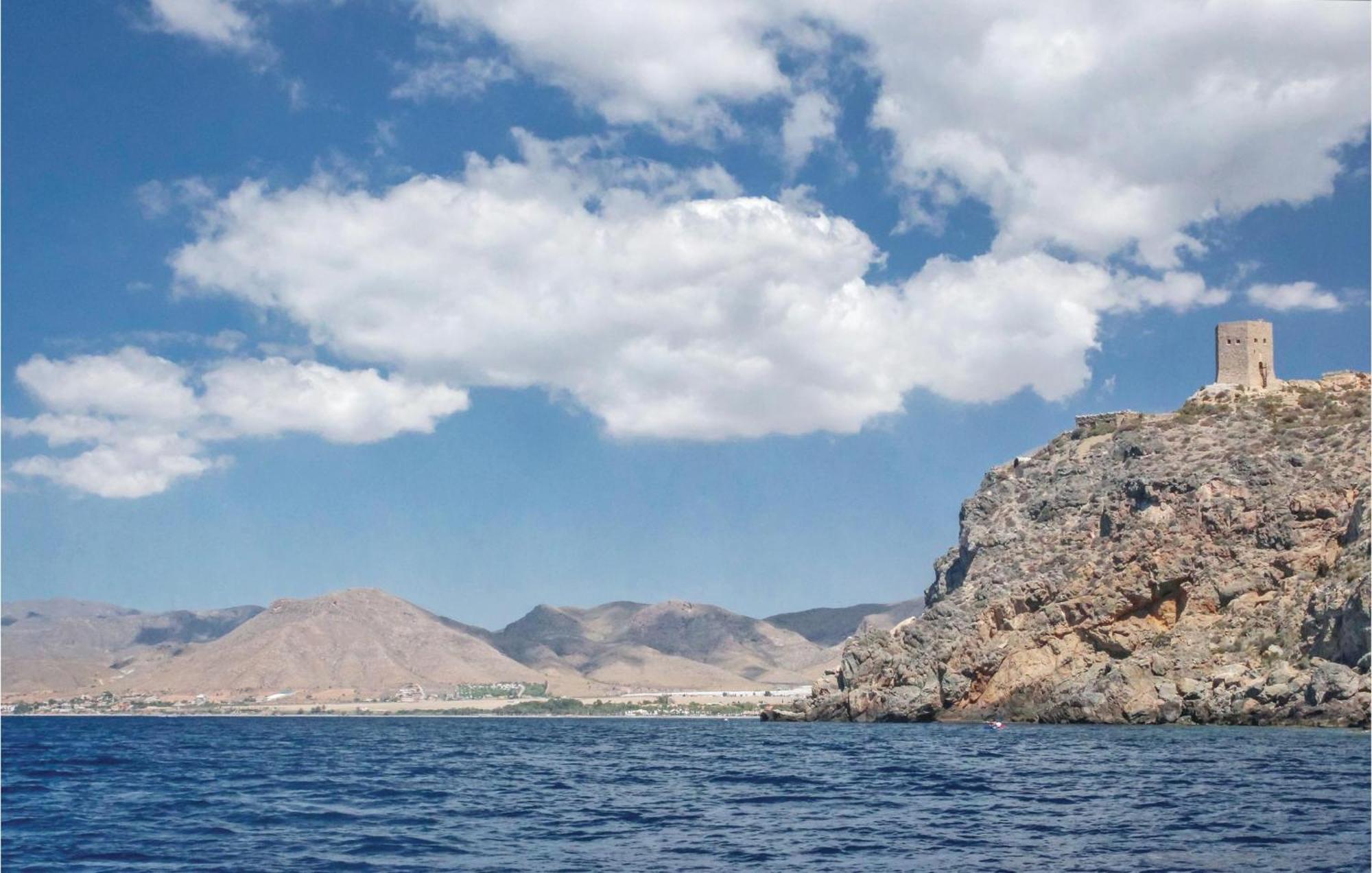 Apartment 2 Bedroom Beautiful In Isla Plana