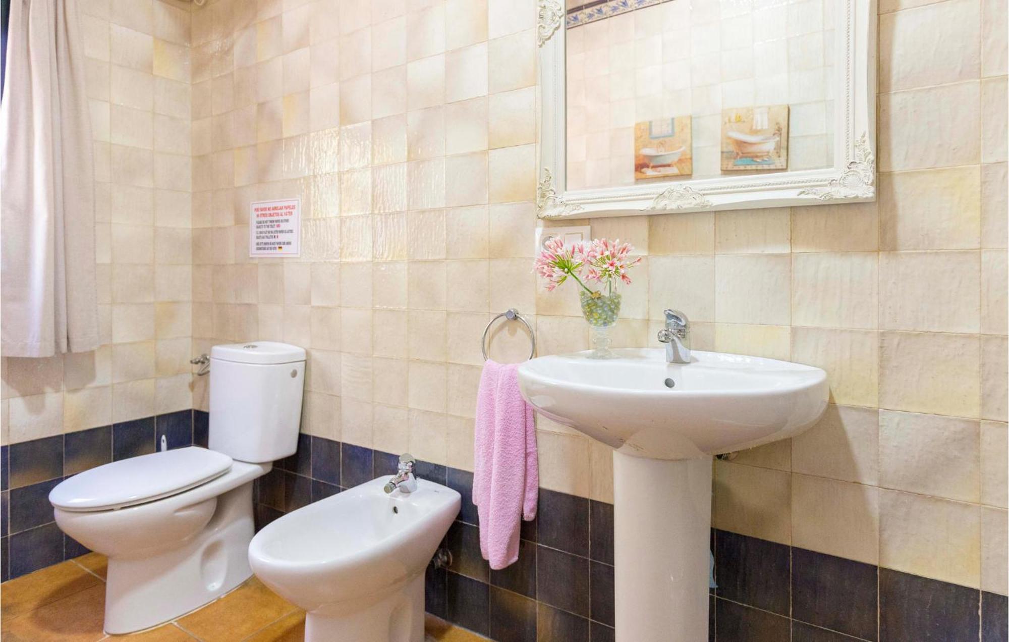 Сasa de vacaciones Stunning In With Kitchen Ubrique