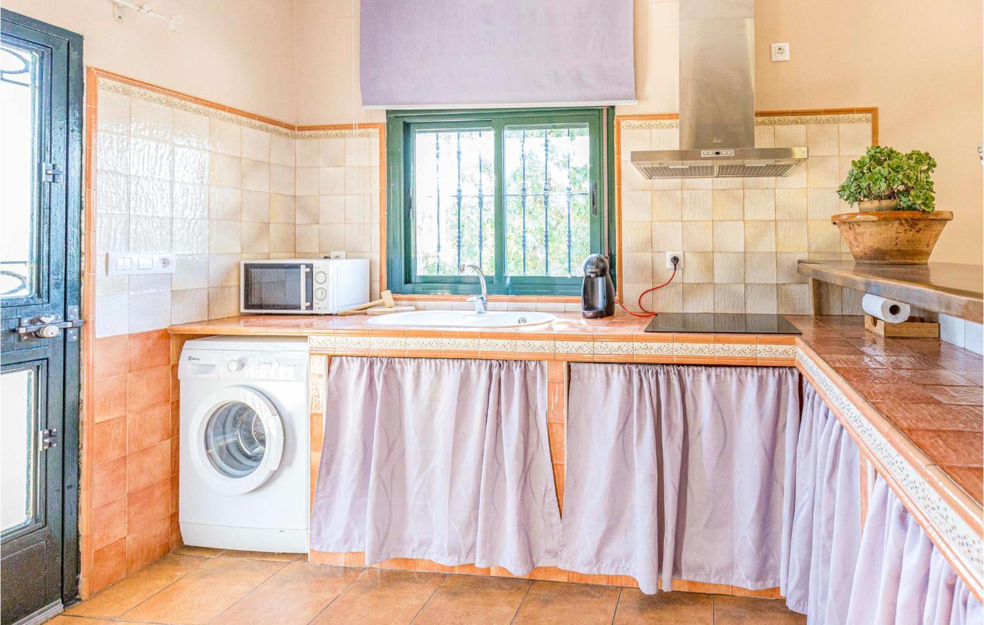 Stunning In With Kitchen Сasa de vacaciones
