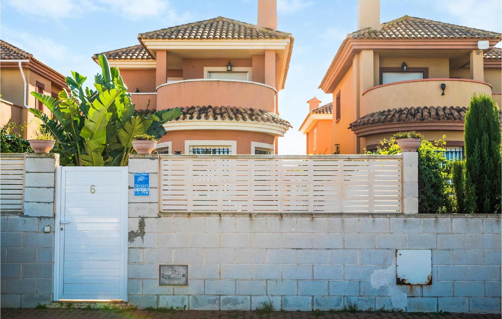 Cozy In Cartagena With Kitchenette Holiday home Los Urrutias