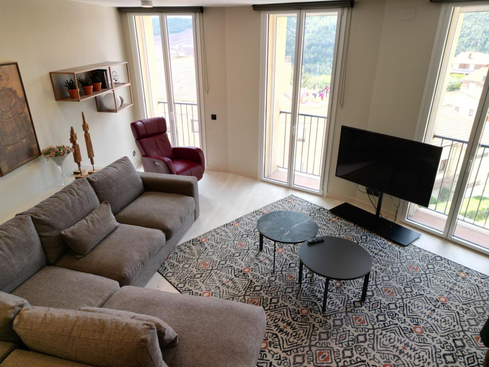 Turistics Cardona, Magi Apartment