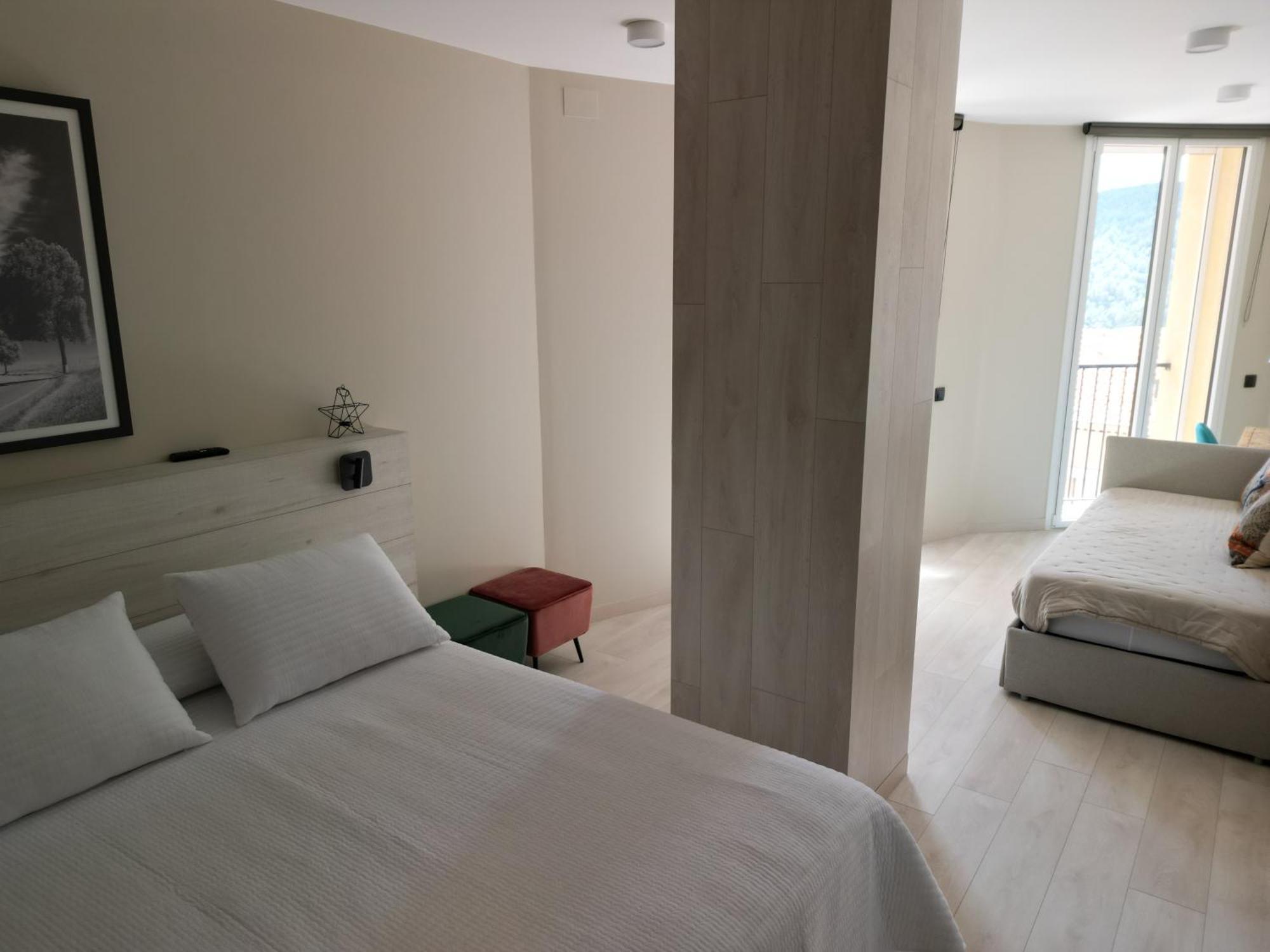 Turistics Cardona, Magi Apartment